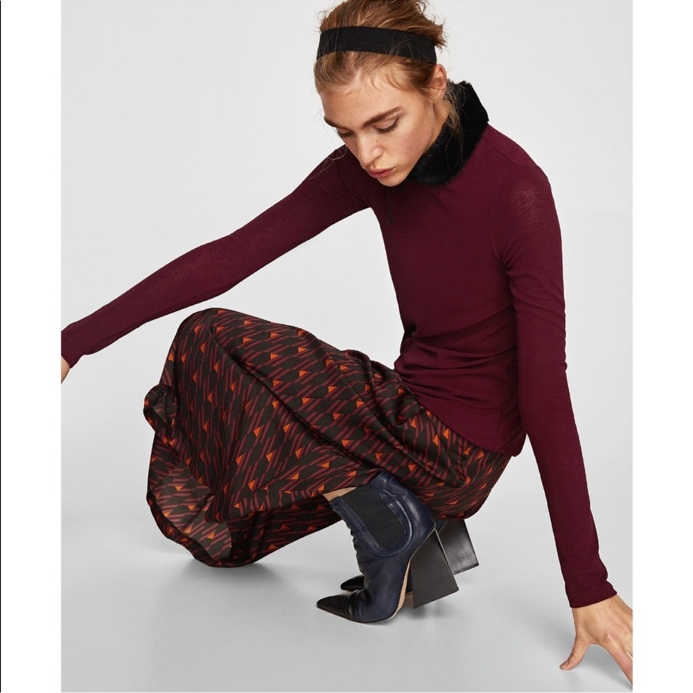 Zara Geometric printed midi skirt - Picture 2 of 10